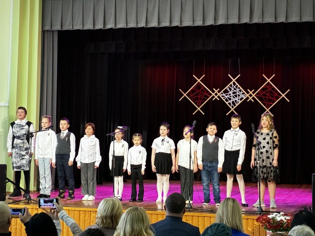  Latvijas Republikas proklamēšanas dienai veltīts pasākums " Par zemi, ko mīlam"